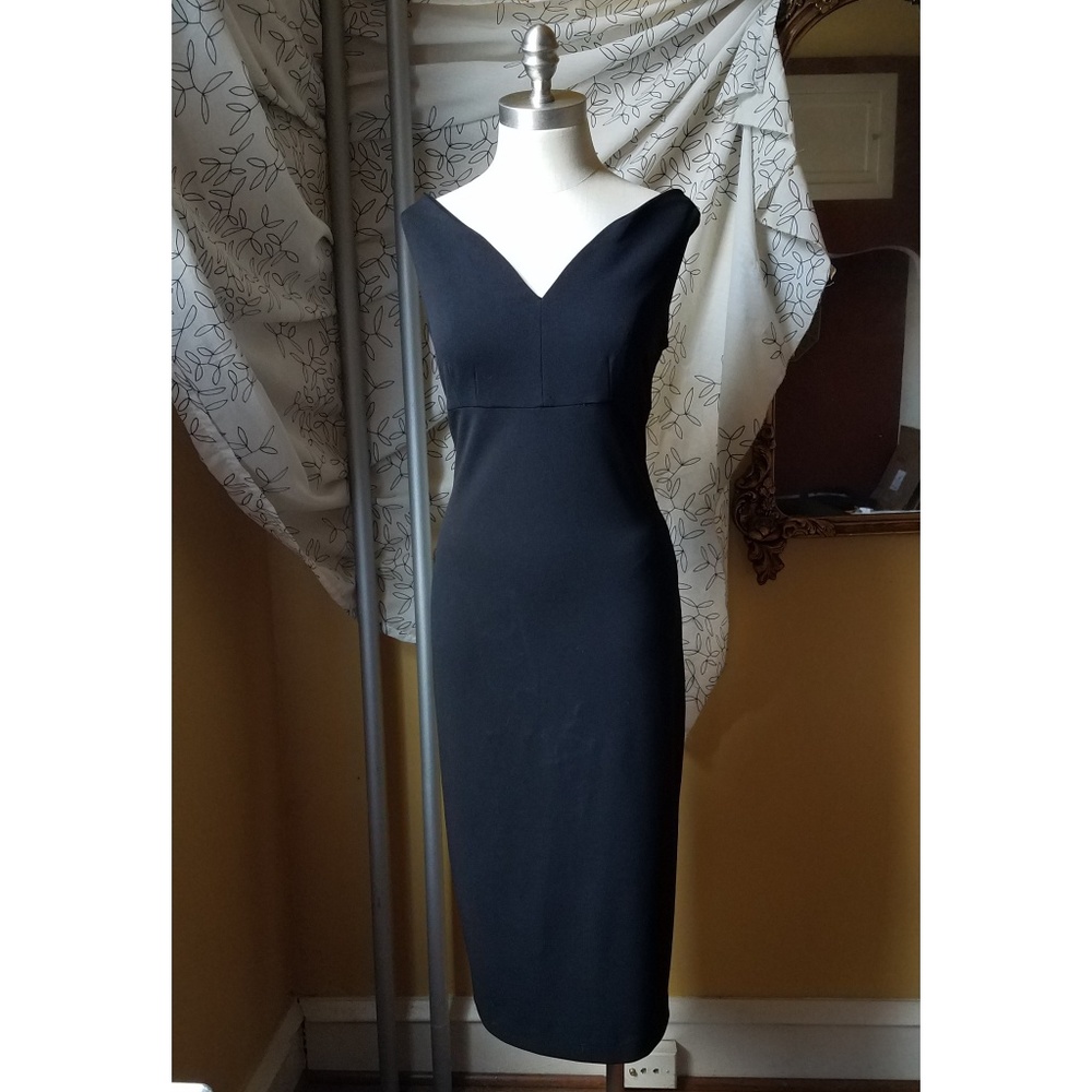 Calvin Klein Wide V Neck Sheath Dress